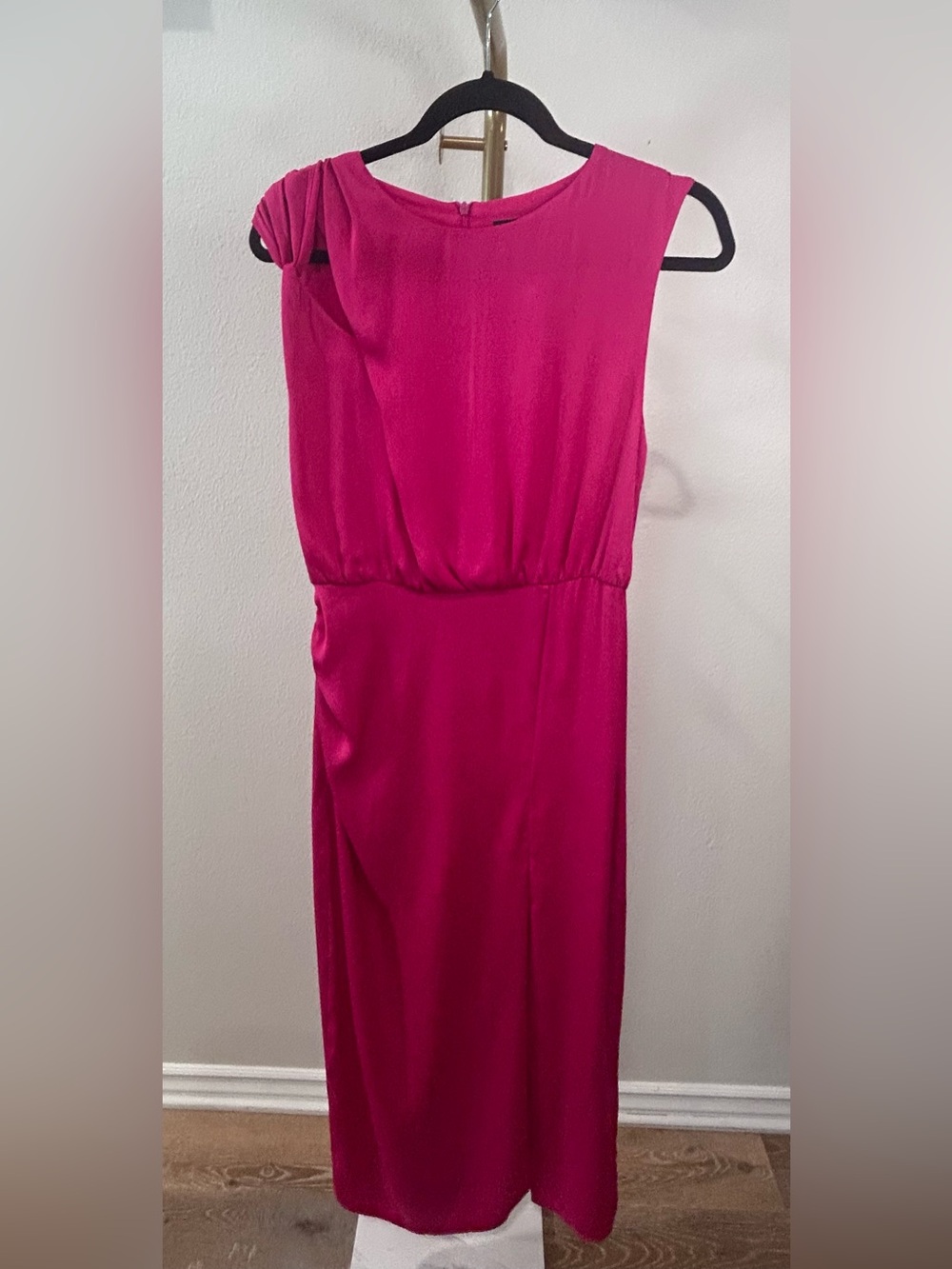 🩷Zara NWT Fuchsia Sleeveless Midi Dress w/ Front Slit